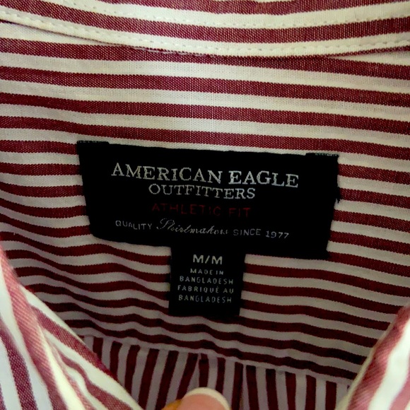 American Eagle Outfitters Other - American eagle size m maroon and white strip